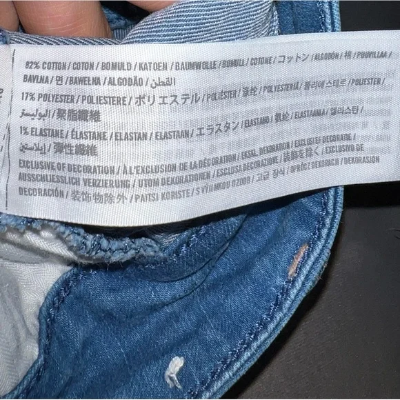 Hollister Crop Jeans Size 5 - Picture 6 of 7